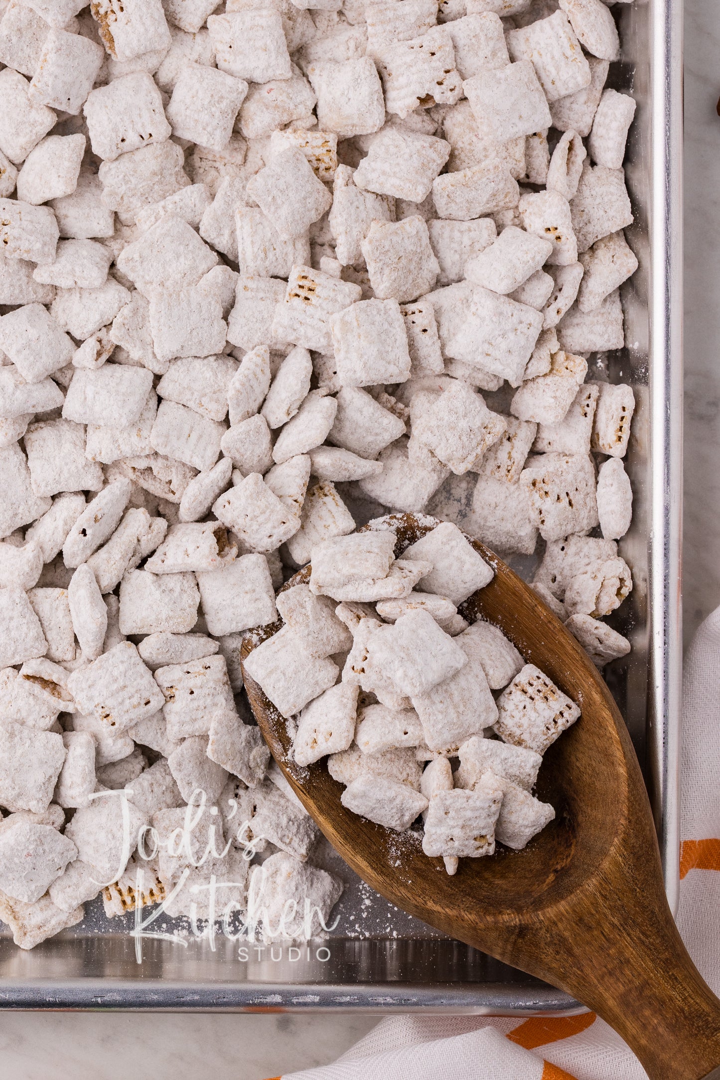 Carrot Cake Muddy Buddies
