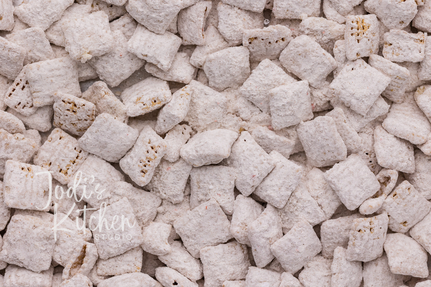 Carrot Cake Muddy Buddies