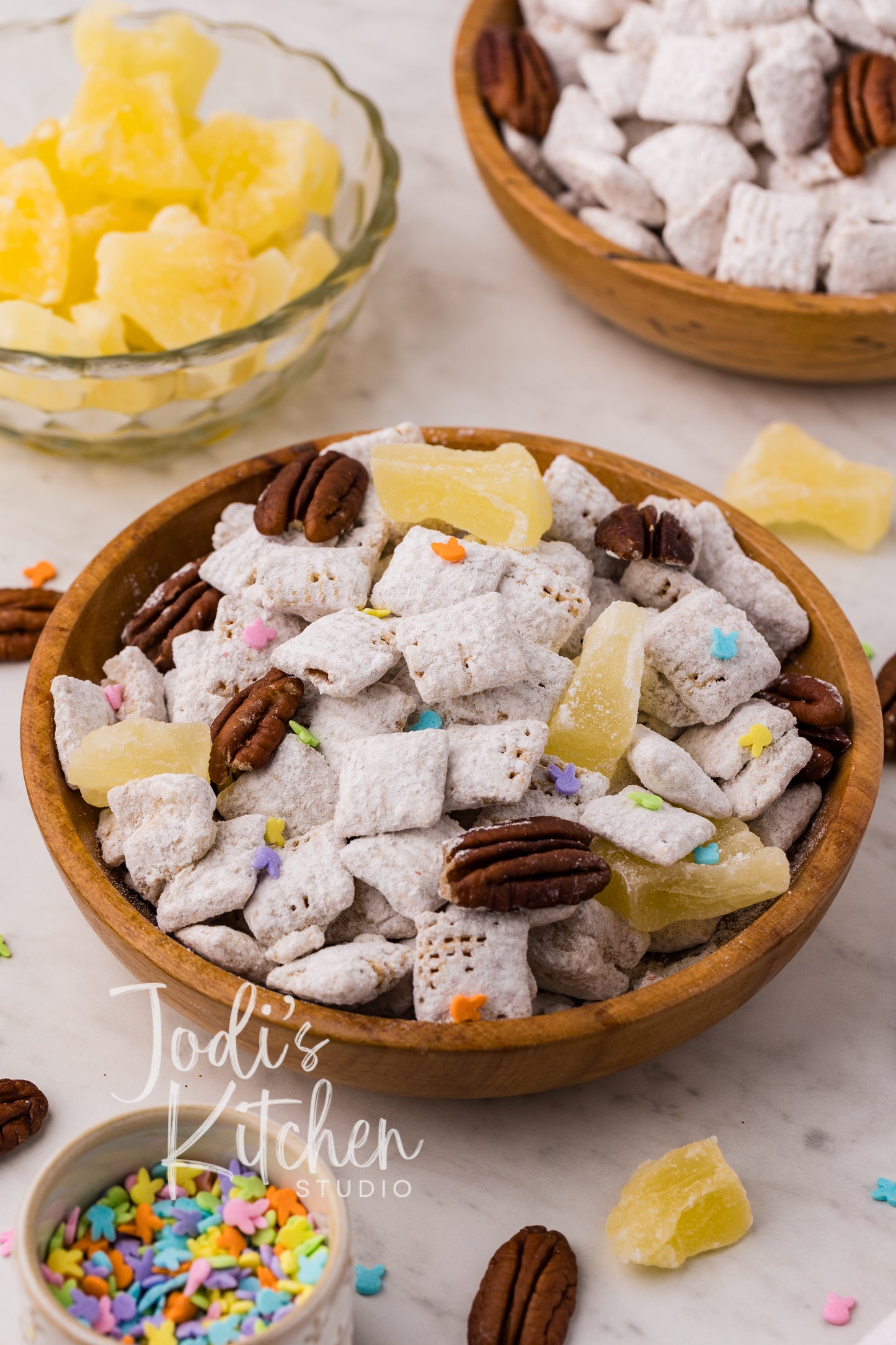Carrot Cake Muddy Buddies