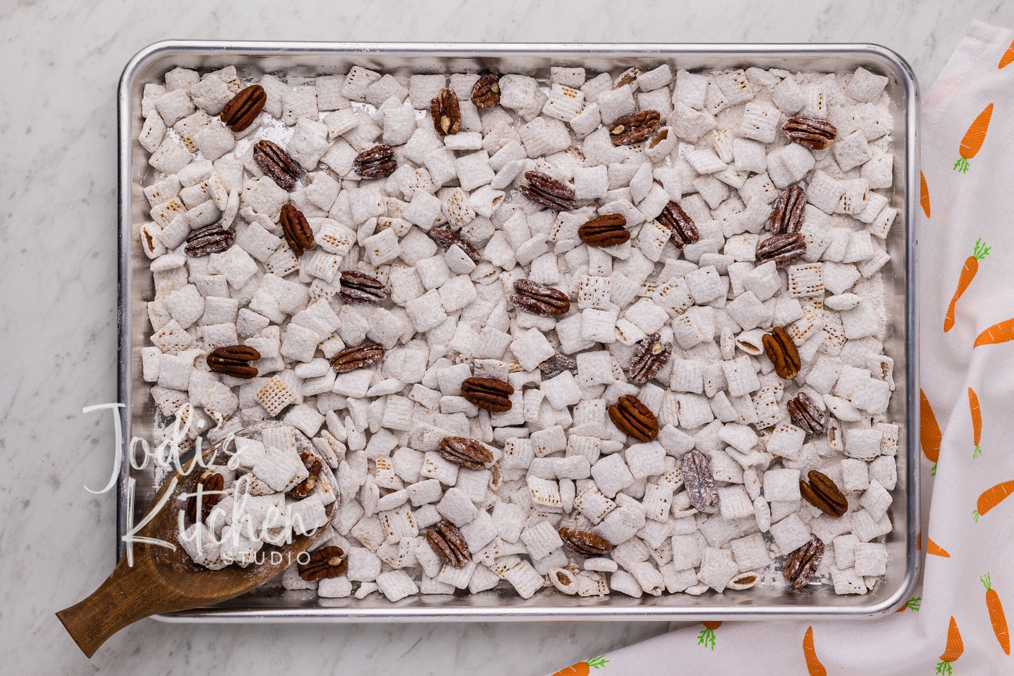 Carrot Cake Muddy Buddies