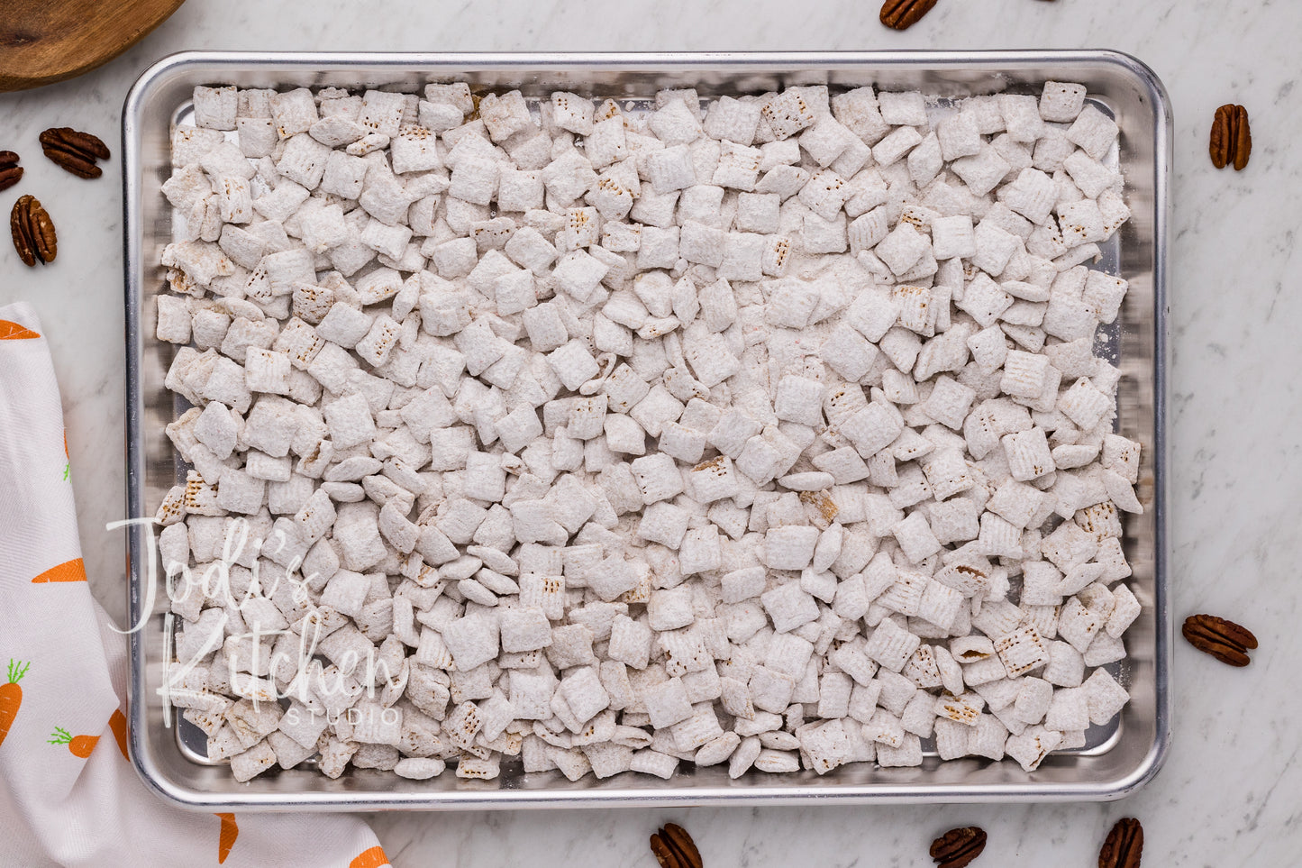 Carrot Cake Muddy Buddies
