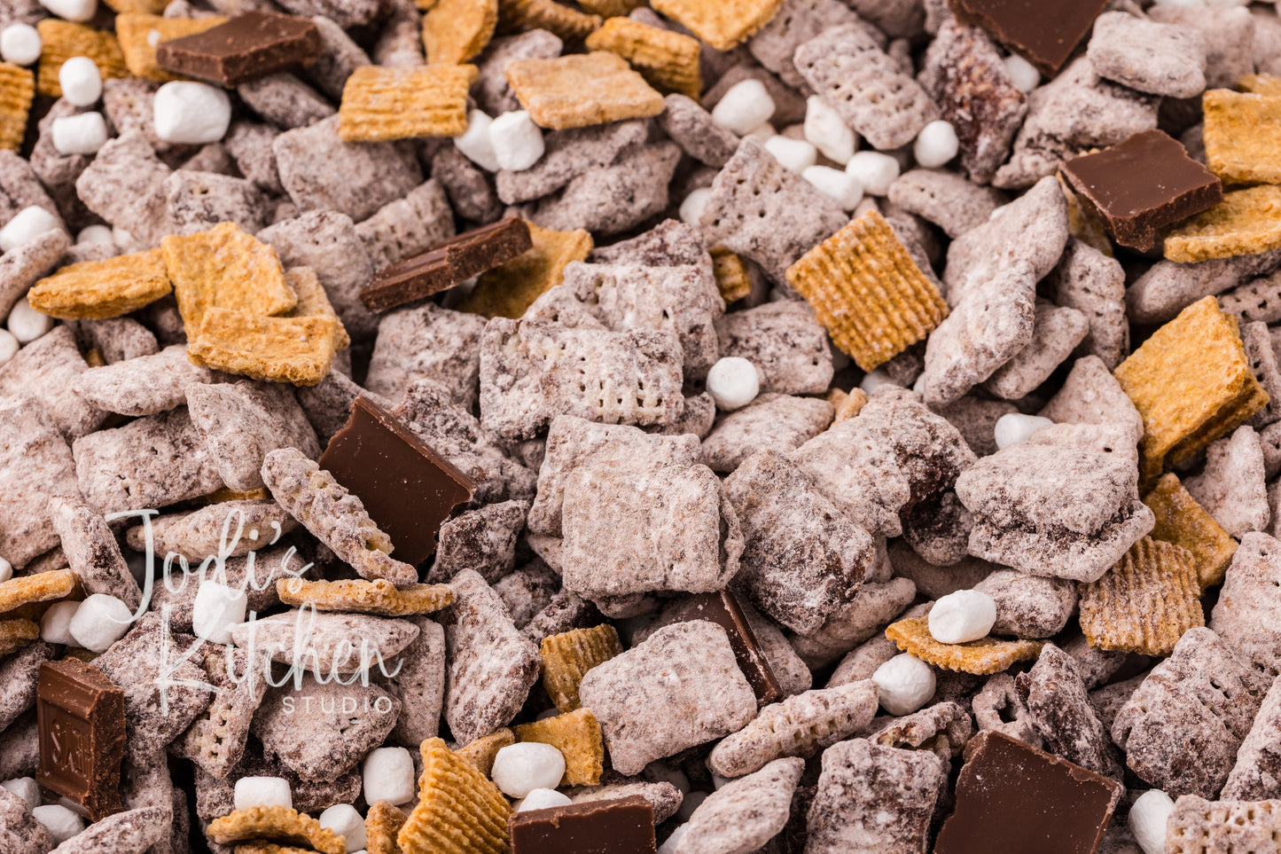 S'mores Muddy Buddies
