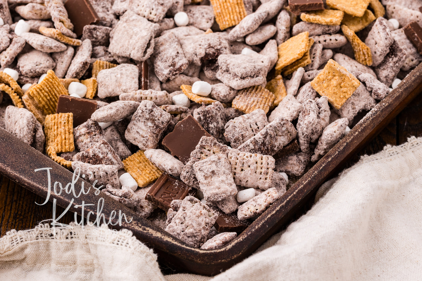 S'mores Muddy Buddies