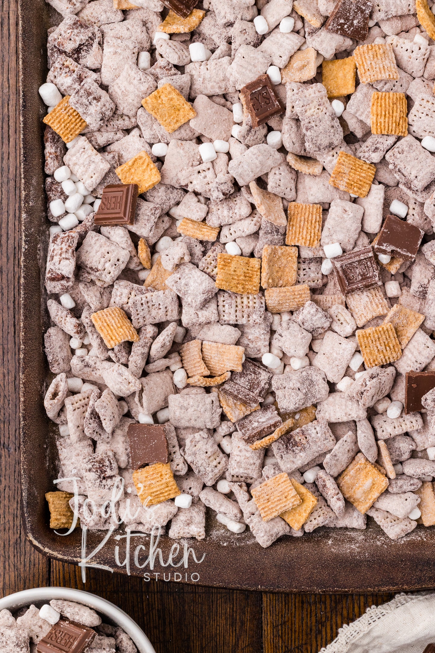 S'mores Muddy Buddies