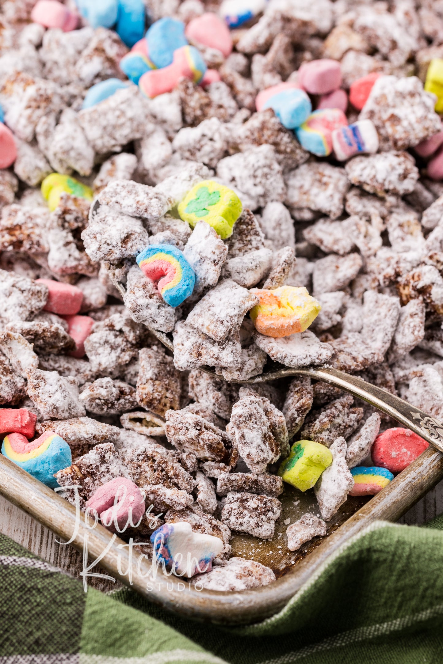 Irish Cream Muddy Buddies