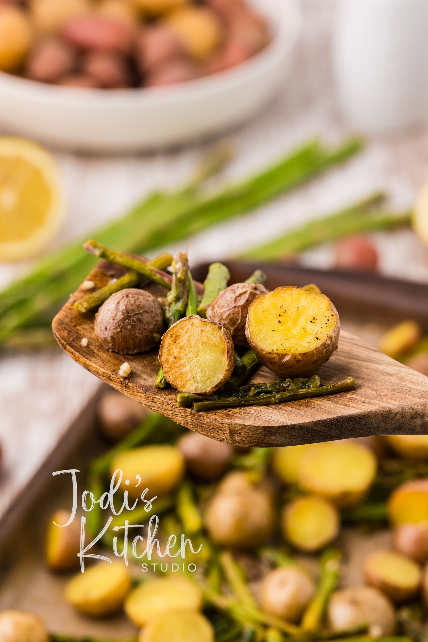 Lemon Garlic Roasted Potatoes & Asparagus