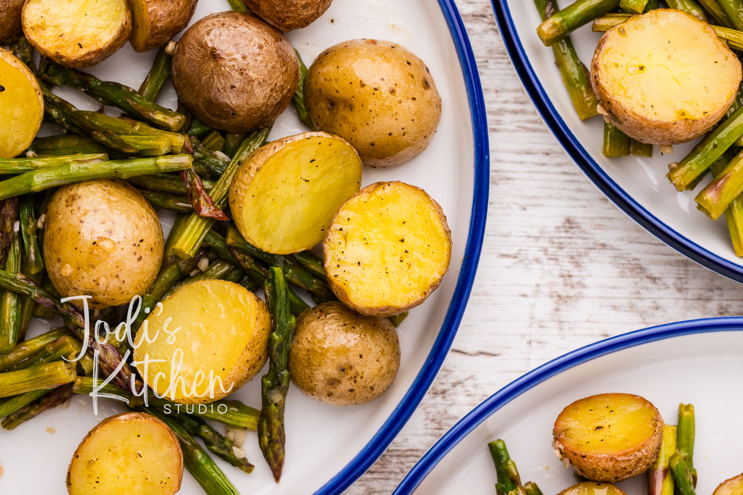 Lemon Garlic Roasted Potatoes & Asparagus