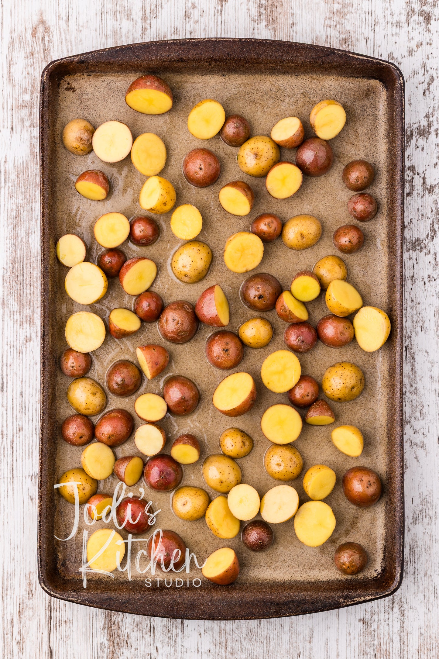 Lemon Garlic Roasted Potatoes & Asparagus
