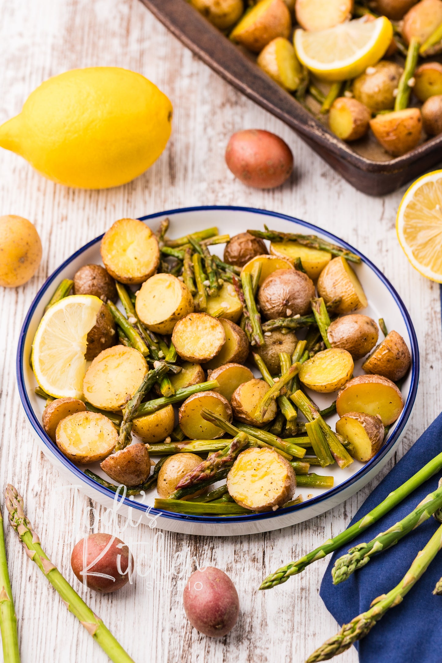 Lemon Garlic Roasted Potatoes & Asparagus