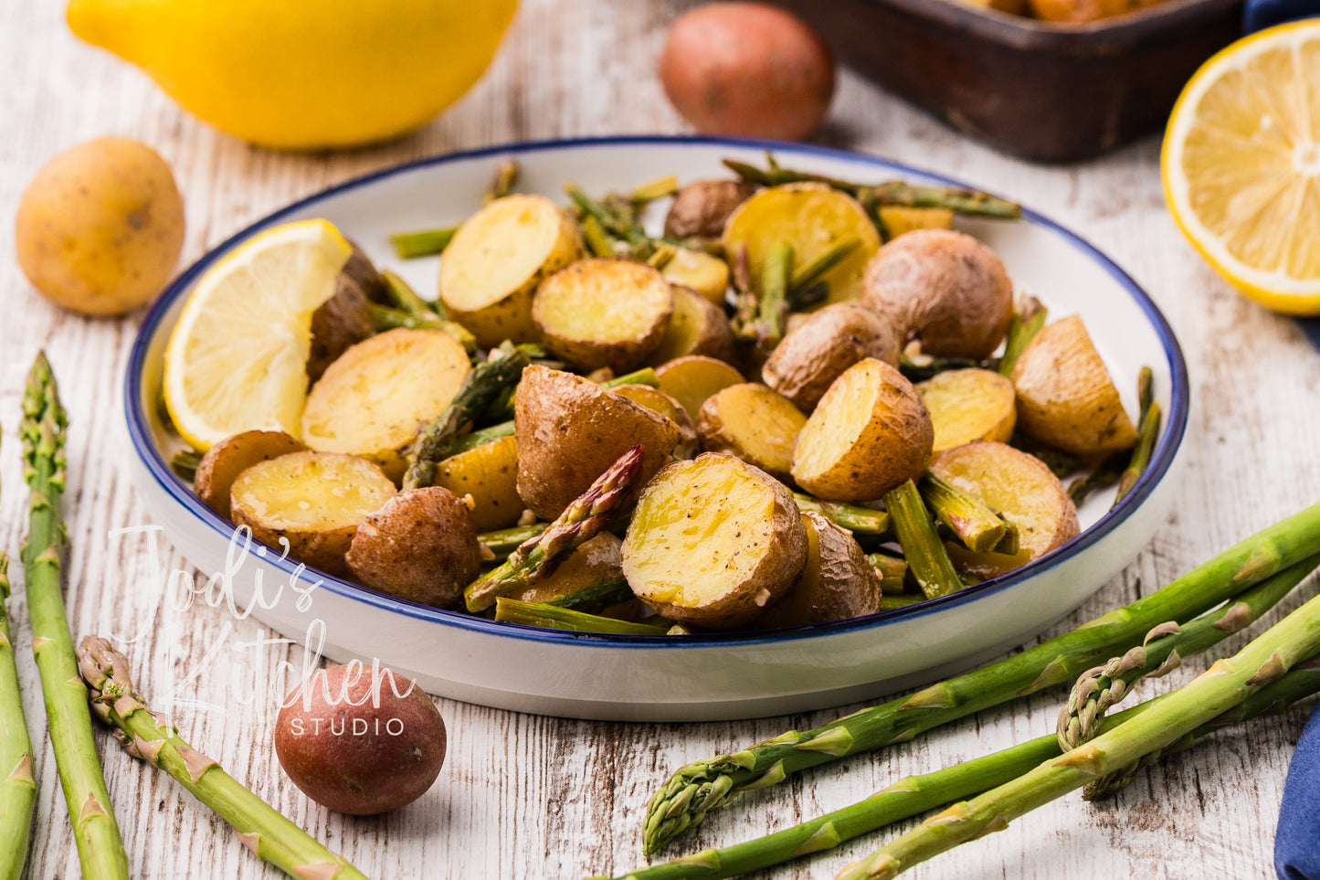 Lemon Garlic Roasted Potatoes & Asparagus