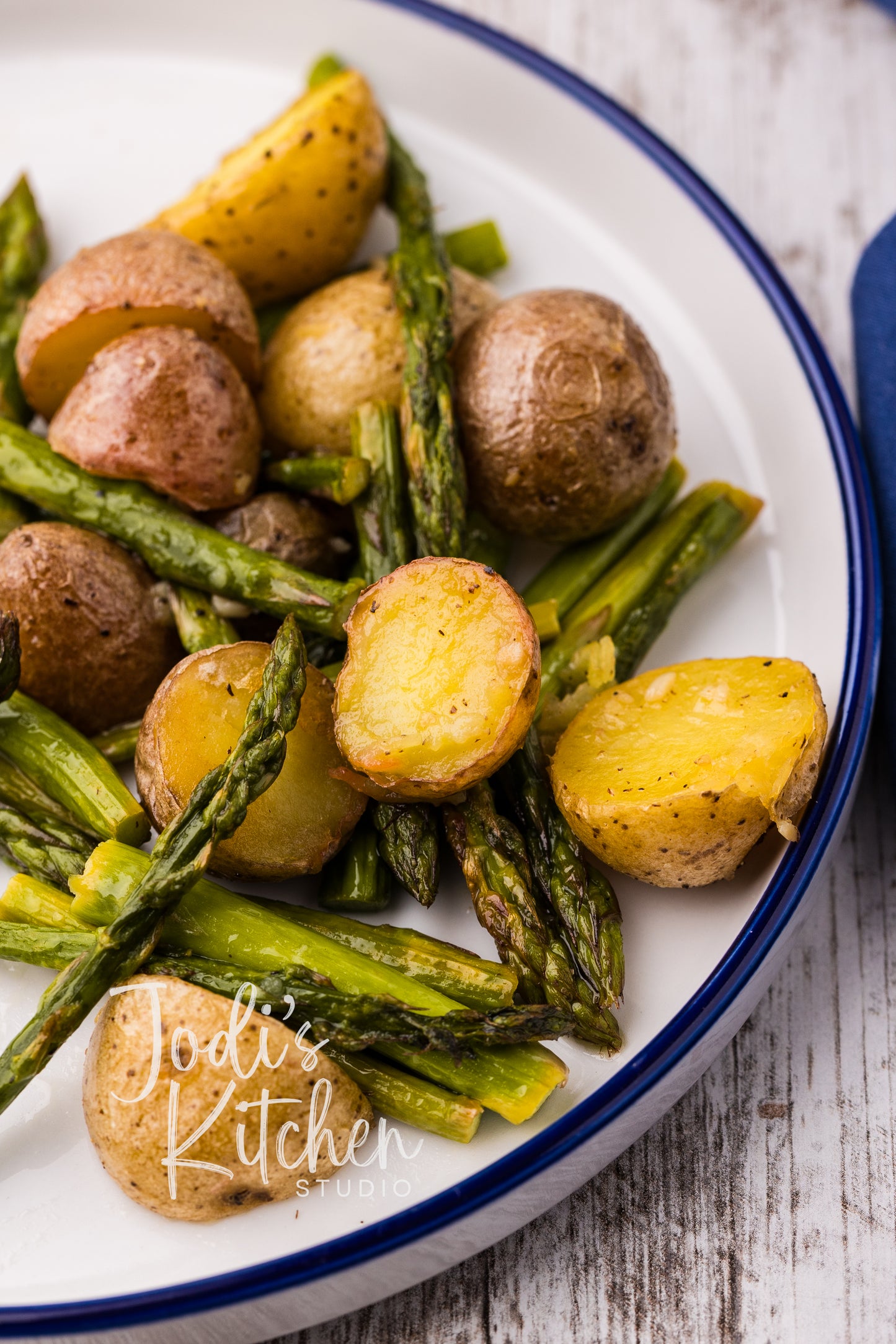 Lemon Garlic Roasted Potatoes & Asparagus