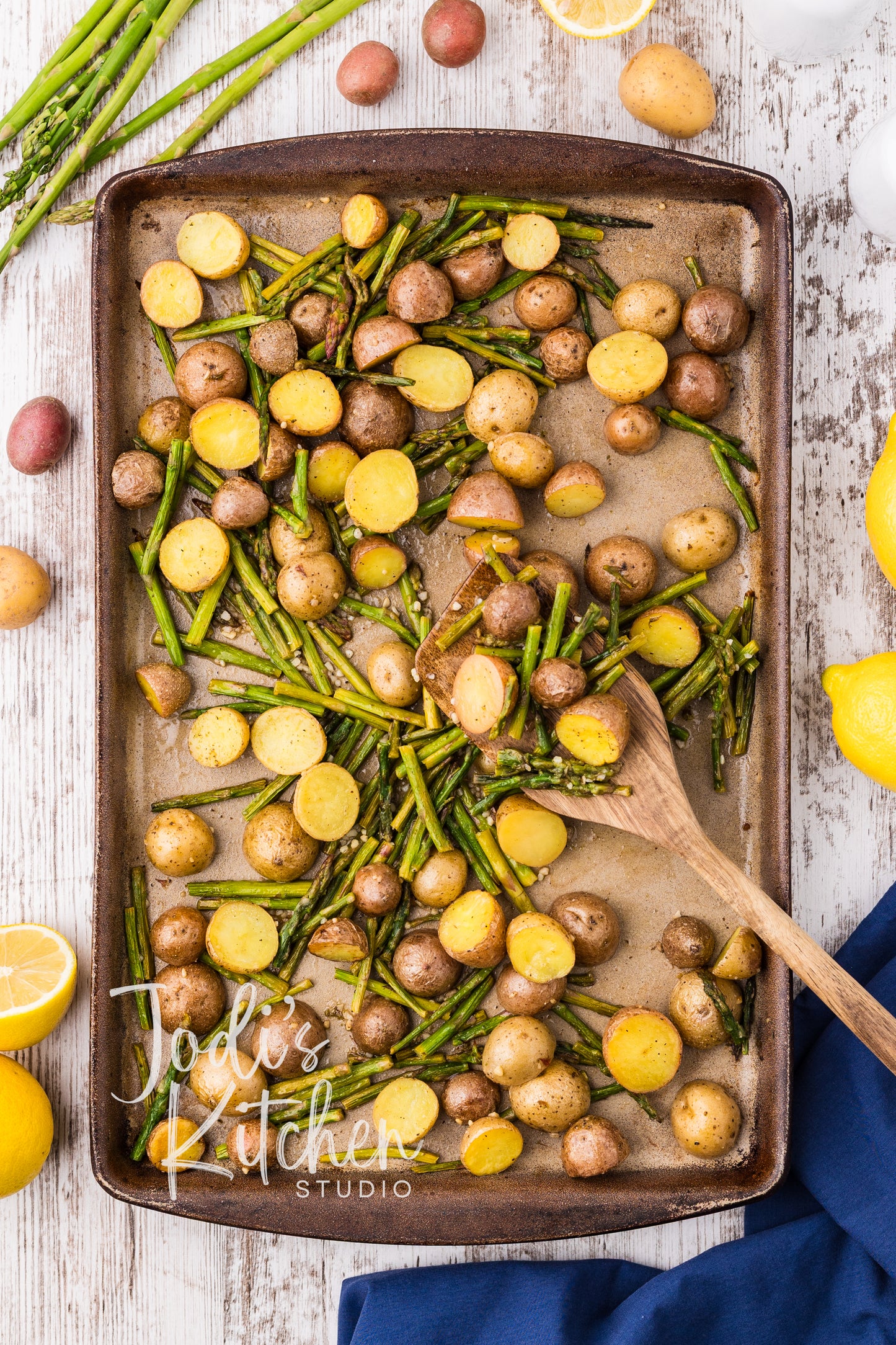 Lemon Garlic Roasted Potatoes & Asparagus